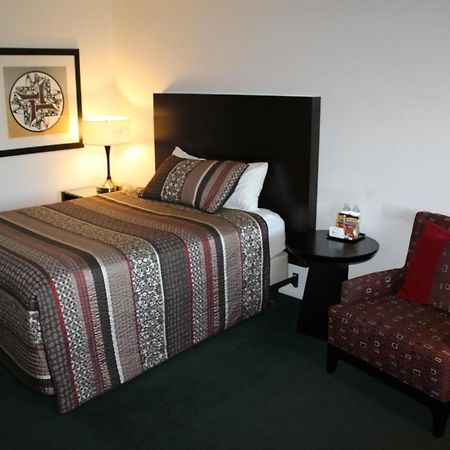 Cougar Land Motel Pullman Ruang foto