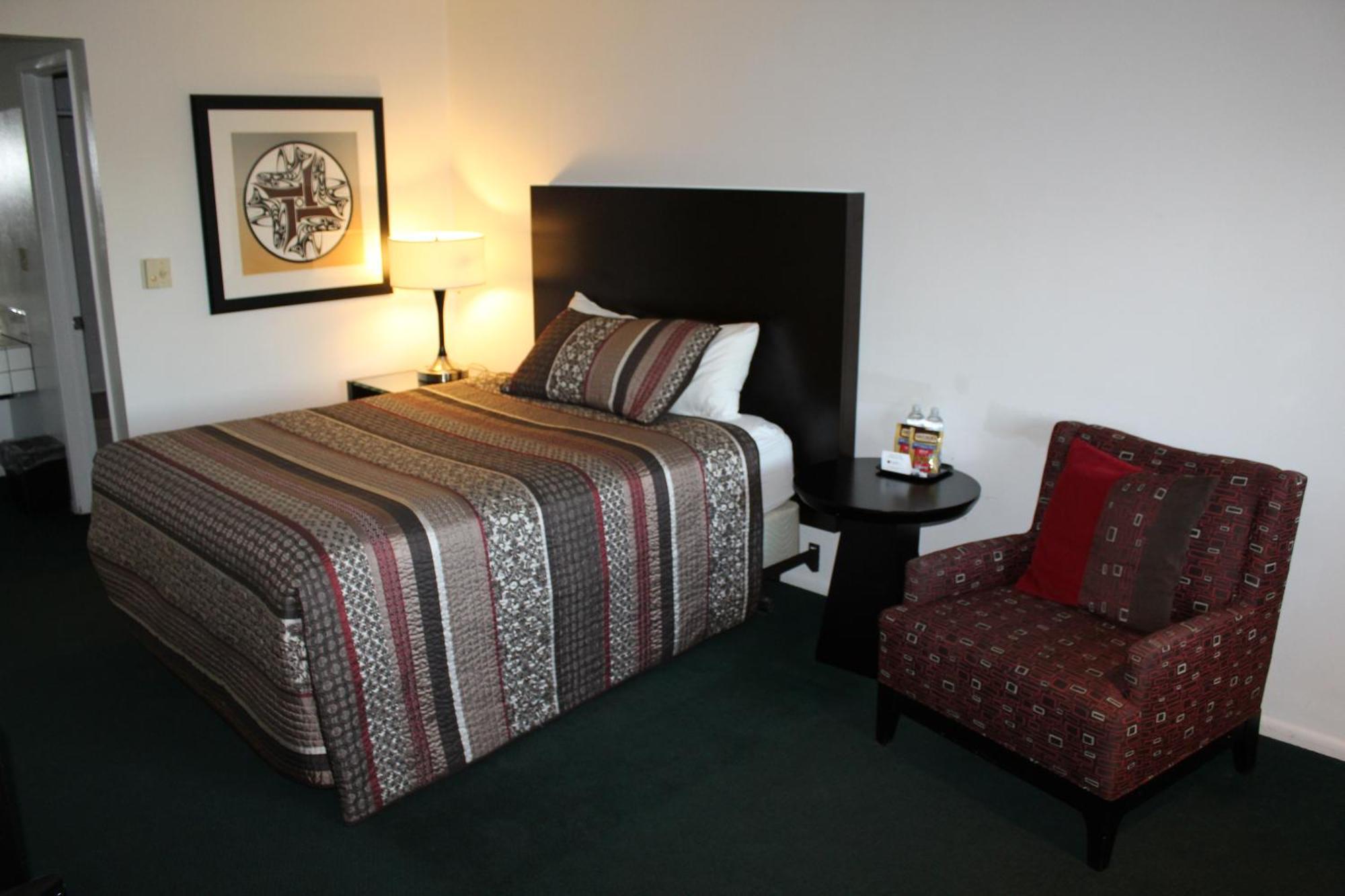 Cougar Land Motel Pullman Ruang foto